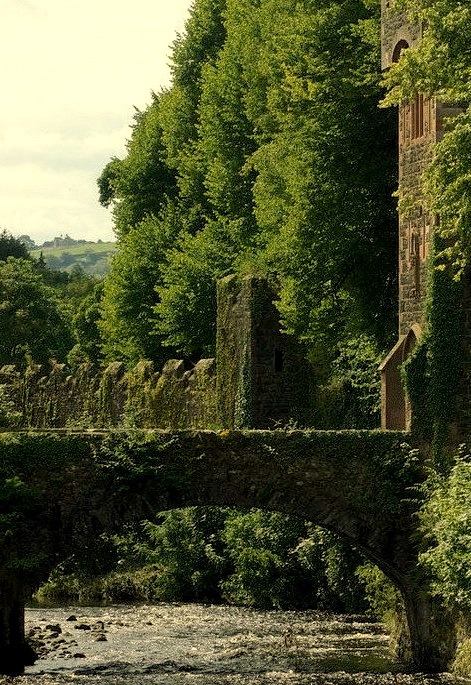 The hidden entrance, Glenarm Castle / Northern Ireland